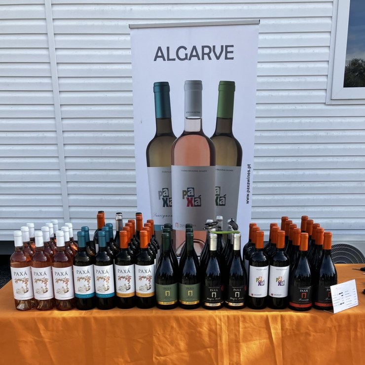 Wine tasting with PAXÁ wines